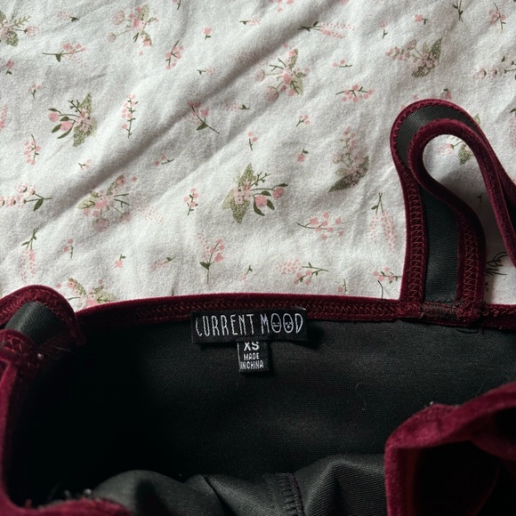 Burgundy Velvet Corset Top - Picture 4 of 5